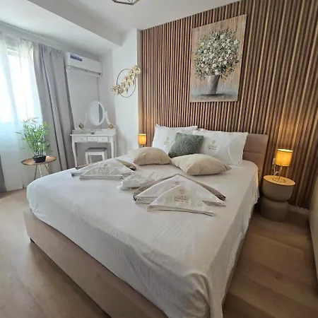 Apartament Lazuli Beachfront Sea View Ap 37 *