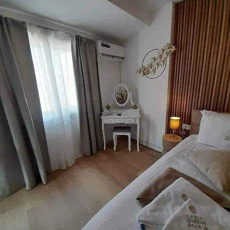 Lazuli Beachfront Sea View Ap 37