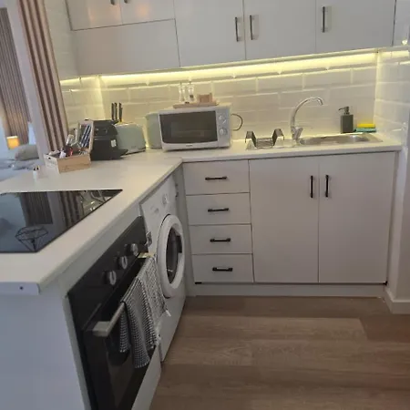 Lazuli Beachfront Sea View Ap 37 Apartament